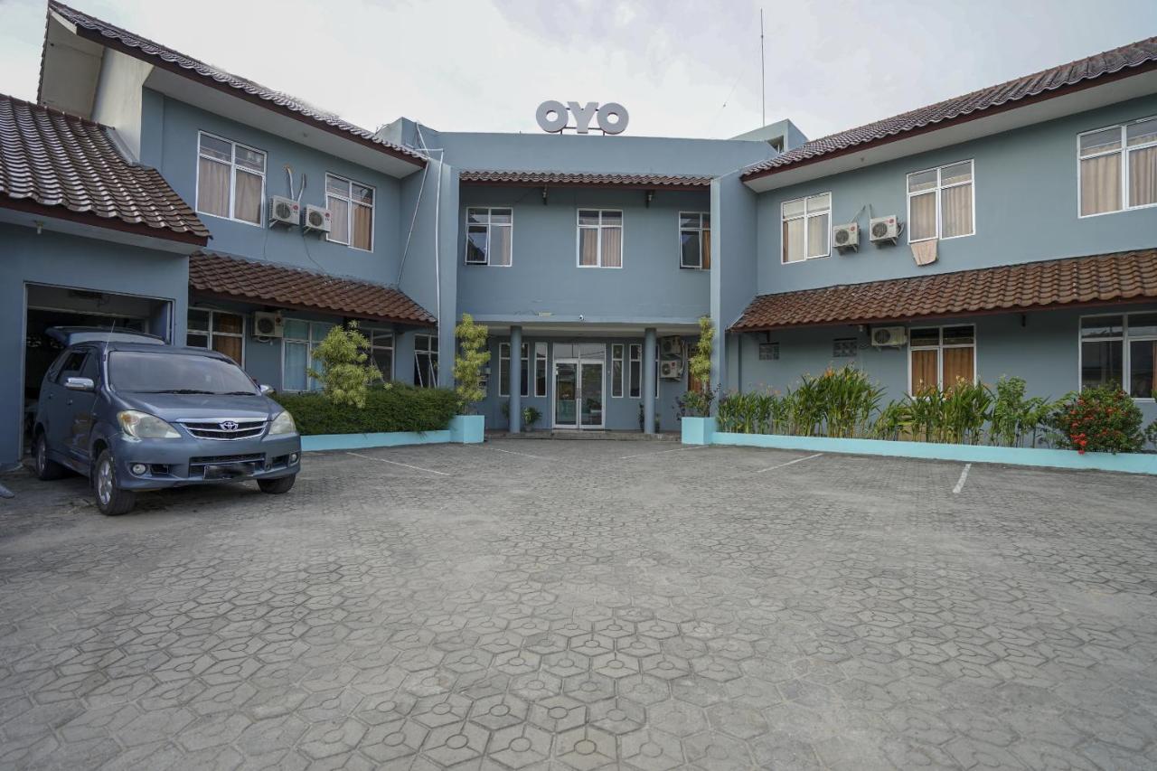 פאנגקאלפינאנג Super Oyo 1844 Bravo Residence מראה חיצוני תמונה