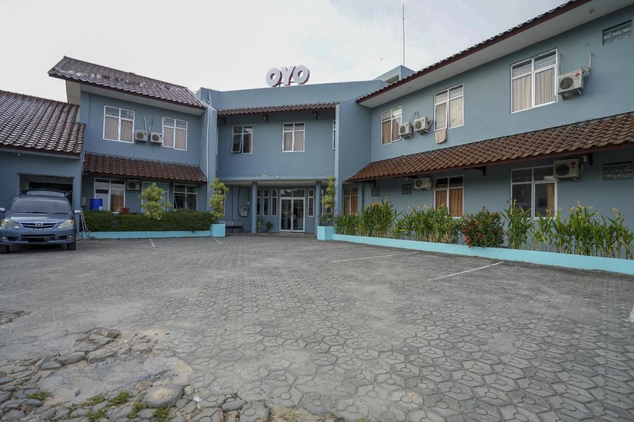 פאנגקאלפינאנג Super Oyo 1844 Bravo Residence מראה חיצוני תמונה